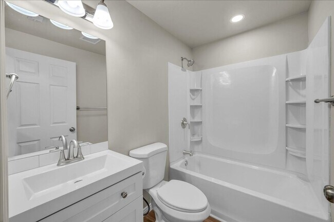 Building Photo - 2367 Monarch Cir