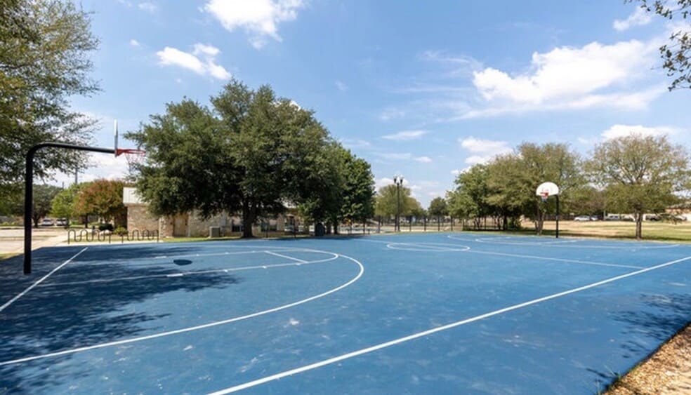 Building Photo - 1118 Sundance Fort