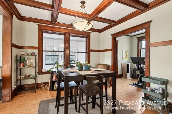 Building Photo - 2827 Pleasant Ave