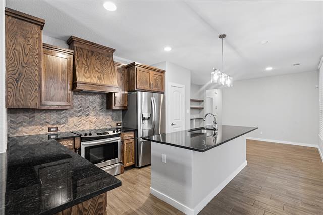 Building Photo - 607 Phillips Ct