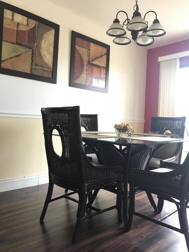 Building Photo - 5704 Channel Dr