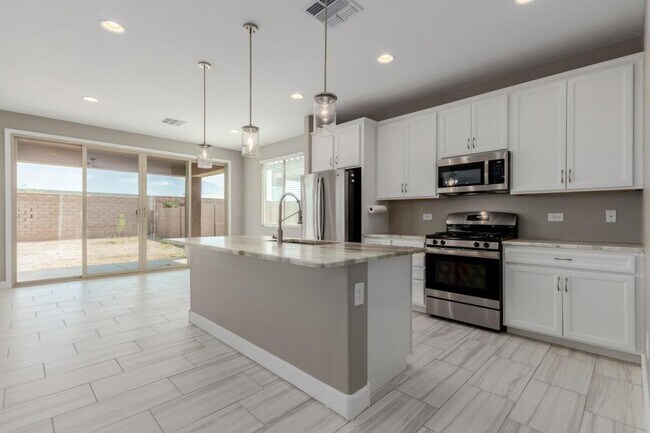 Building Photo - 6711 E Via Arroyo Largo