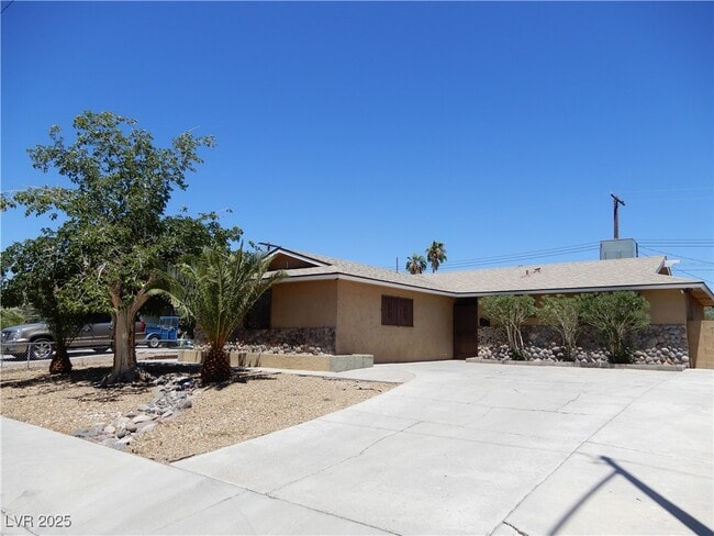 Primary Photo - 6236 Mcallister Ave