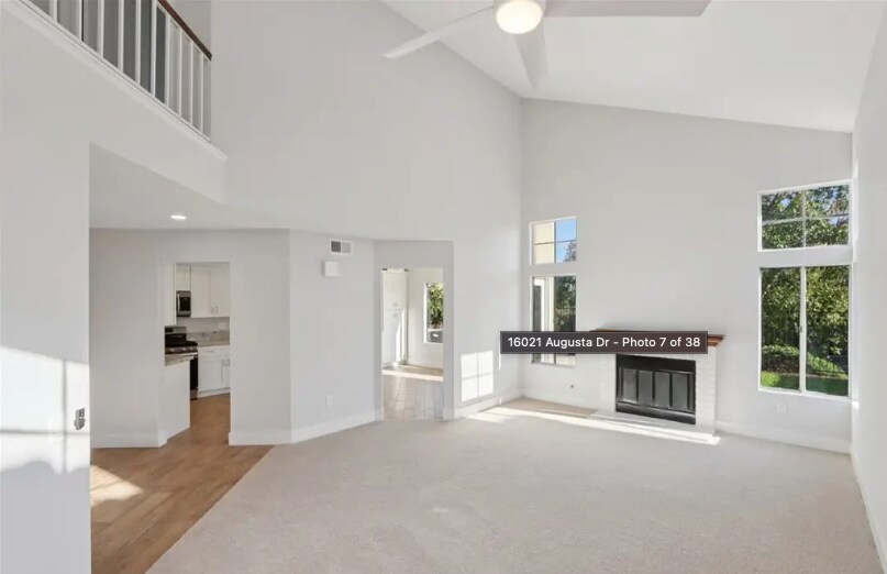 Building Photo - 16021 Augusta Dr