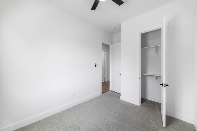 Building Photo - 1046 Marjorie St
