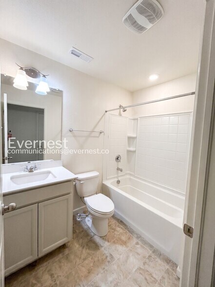Building Photo - 10477 Castor Dr