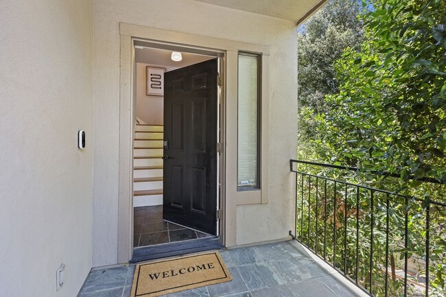 Building Photo - Spacious 4-Story Townhouse with Panoramic ...