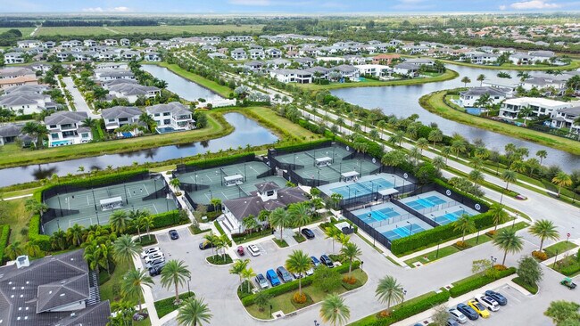 Building Photo - 9168 Benedetta Pl