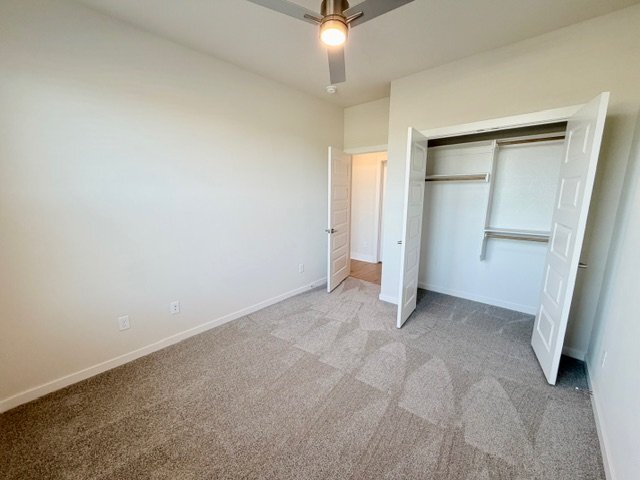 Building Photo - 502 S Calico Ave