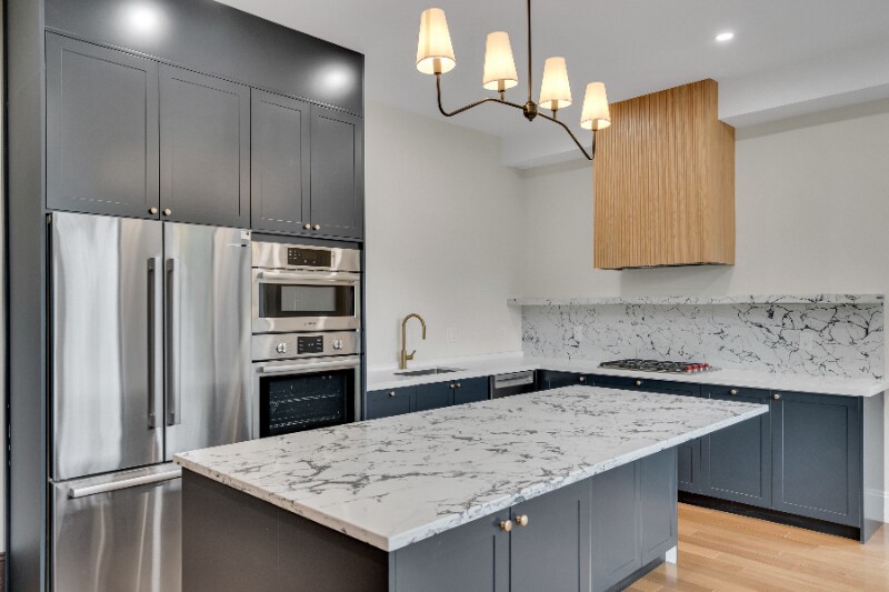 Building Photo - 14 Summit St