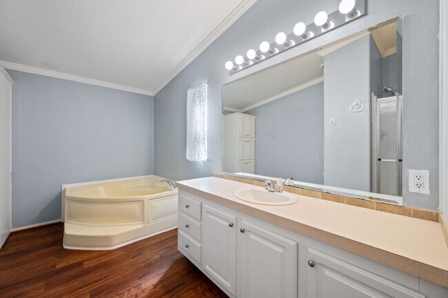 Building Photo - 2906 Shannon Ct