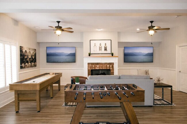 Building Photo - 131F Woodmont Blvd