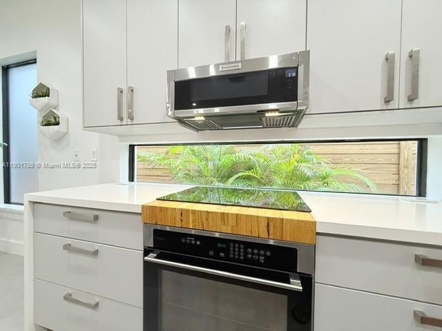 Building Photo - 8871 SW 28th St