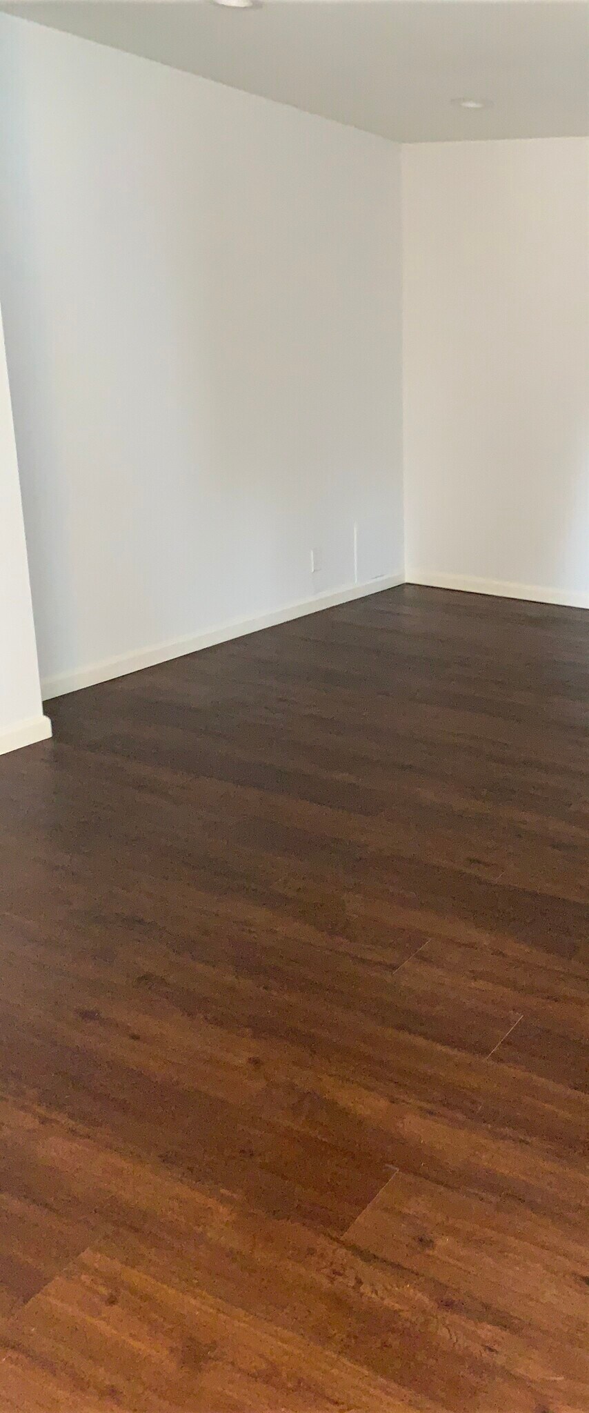 Flooring - 14718 W Magnolia Blvd