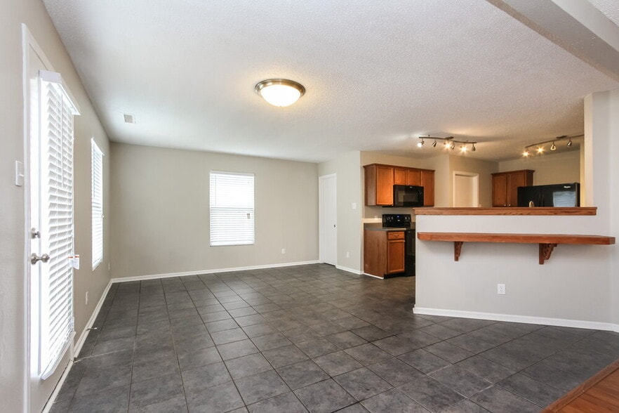 Building Photo - 7848 Caraway Pl