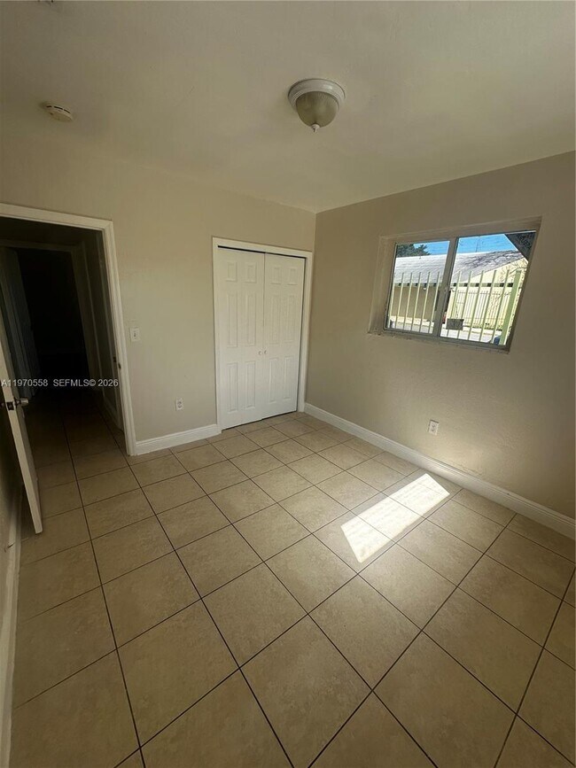 Building Photo - 237 NW 55th St