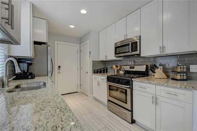 Building Photo - 3106 Jeanne Marie Ct