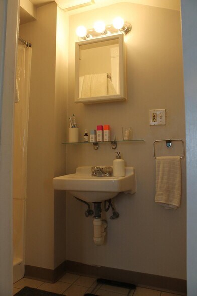 Building Photo - 24 Portsmouth St