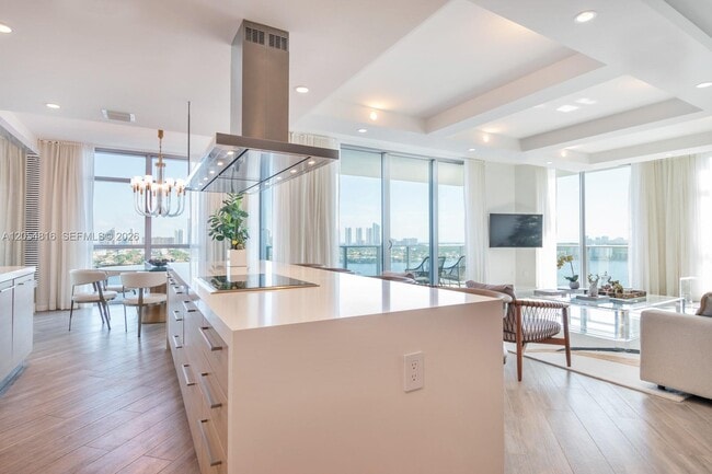 Building Photo - 17301 Biscayne Blvd