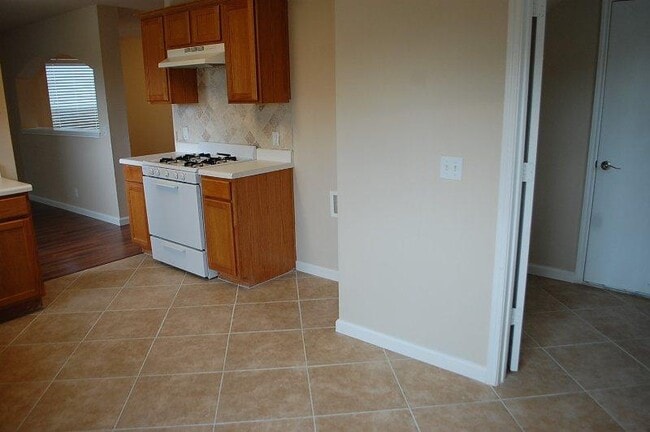 Building Photo - 205 Mitchell Dr