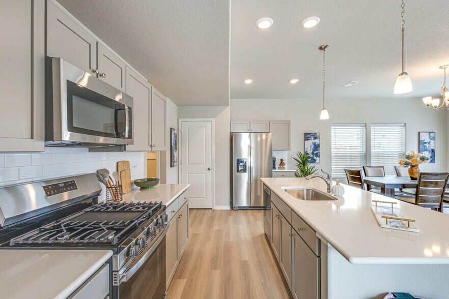 Building Photo - 8466 Blue Feather Lp