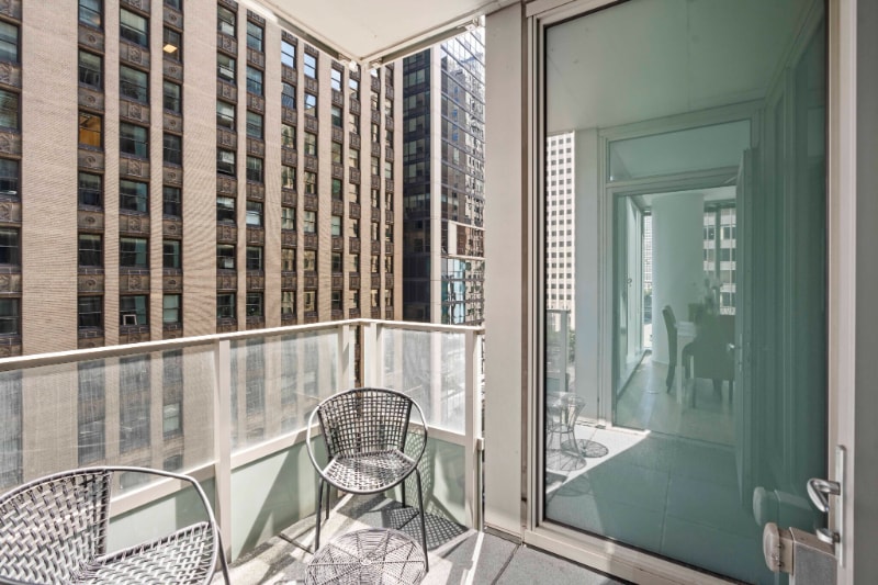 Building Photo - 174 N Michigan Ave