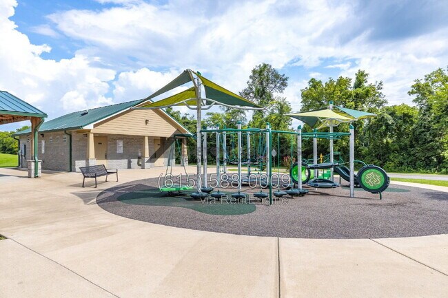 Building Photo - 714 Hahn Ct