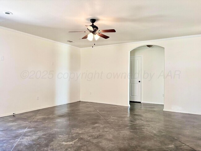 Building Photo - 4521 Pine St