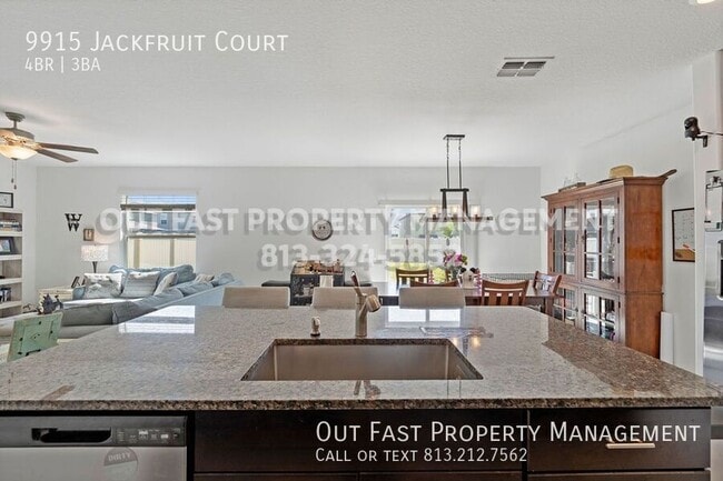 Building Photo - 9915 Jackfruit Ct