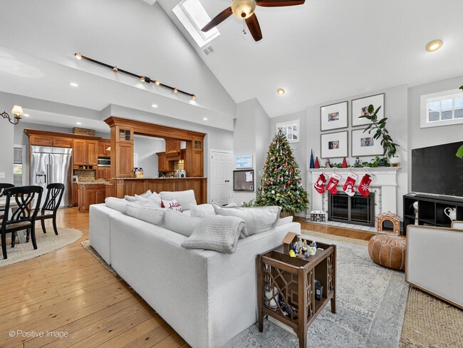 Building Photo - 4206 Central Ave