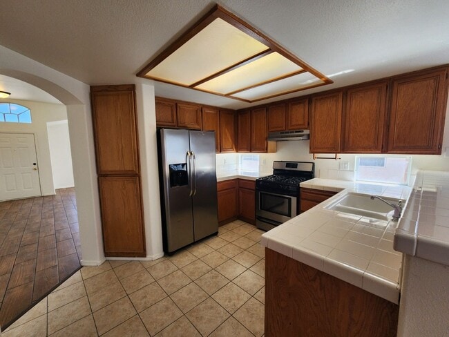 Building Photo - Lovely Single Story Home