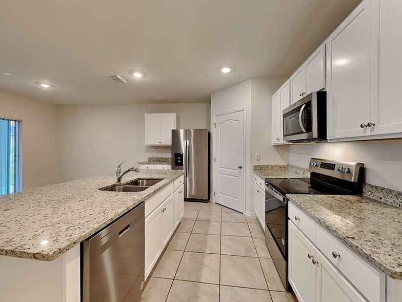 Building Photo - 1417 Sugarwood St