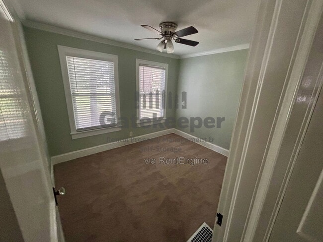 Building Photo - 4787 Hendrix Dr