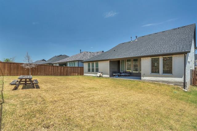 Building Photo - 7121 Talon Dr