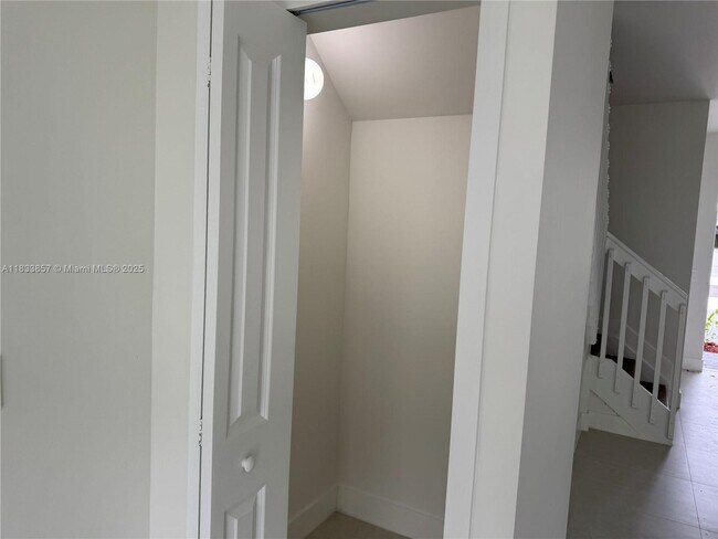Building Photo - 34513 SW 191st Ct