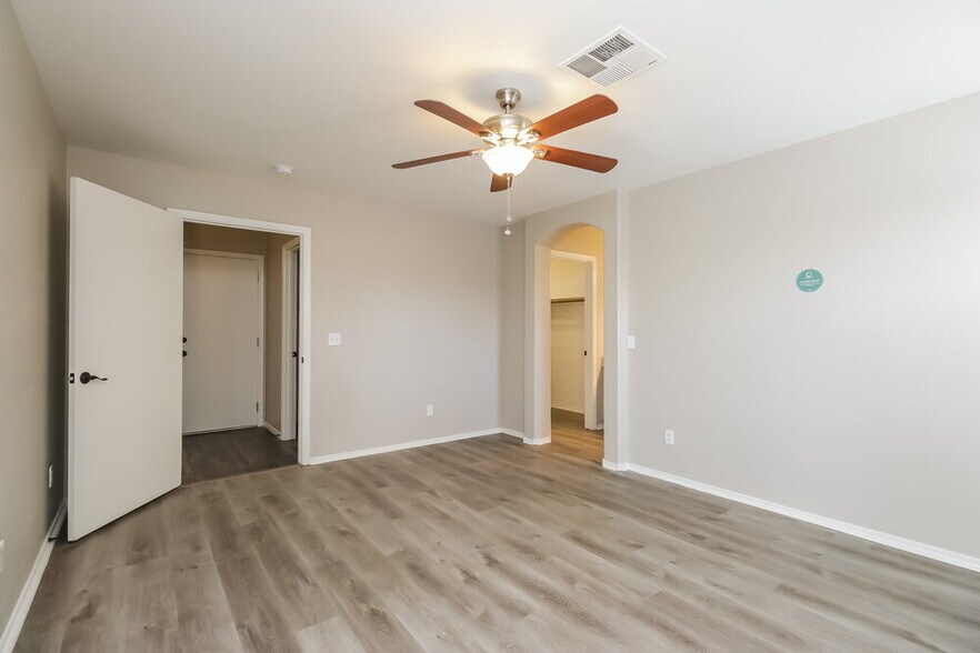 Building Photo - 1283 S Anvil Pl