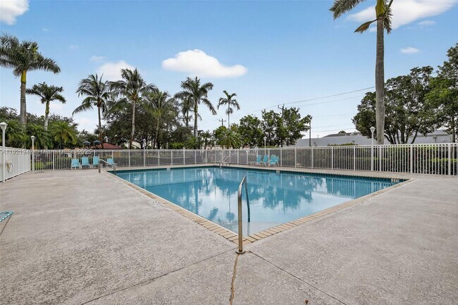 Building Photo - 14076 S Forest Oak Cir