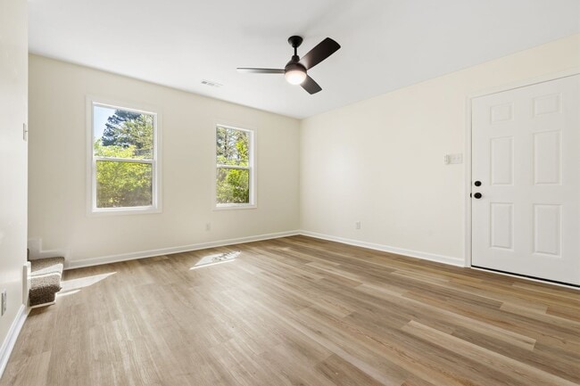 Building Photo - 2509 Stadium Dr