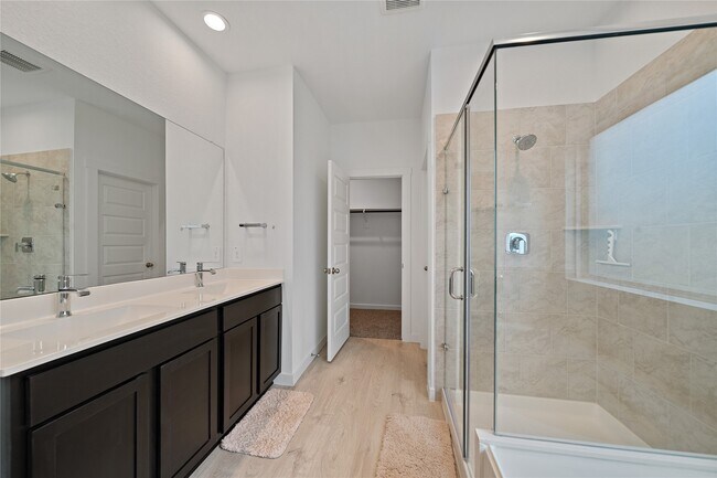 Building Photo - 3815 Pierce Pl Ln