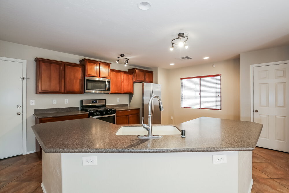 Building Photo - 8958 W Marmo Ave