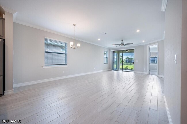 Building Photo - 28093 Sanibel Sands St