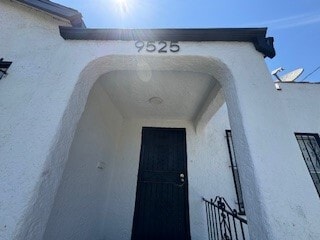 Building Photo - 9525 Juniper St
