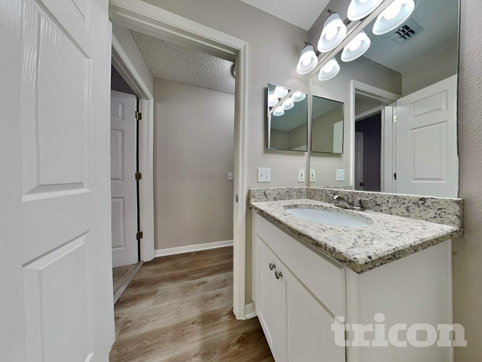 Building Photo - 4468 Woodley Creek Rd