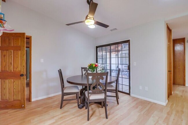 Building Photo - 3289 Altoro Ln