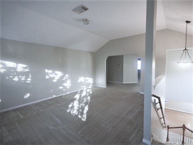 Building Photo - Desirable 4 bedroom home in BEAUTIFUL Steiner Ranch!