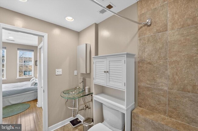 Building Photo - 1337 Harvard St NW