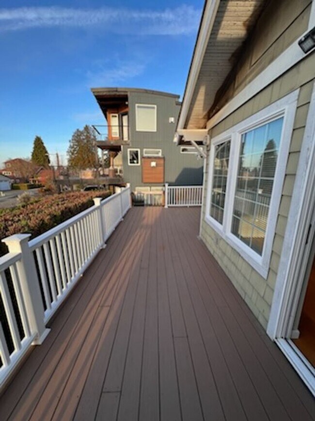 Building Photo - Lovely 2 bedroom home in Steilacoom