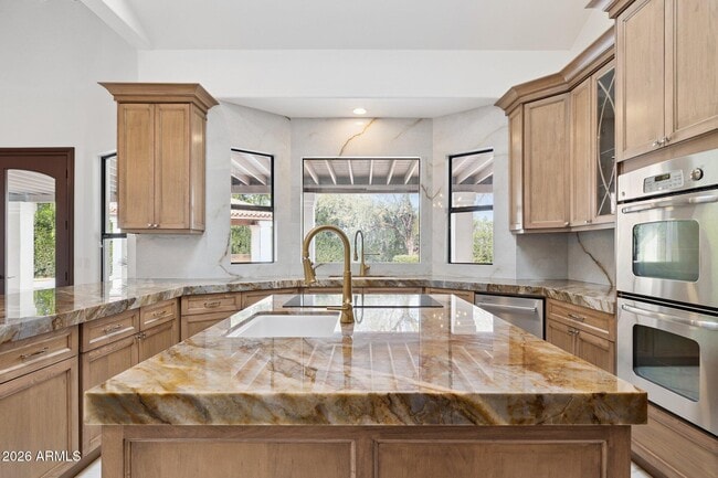 Building Photo - 8303 N 61st Pl