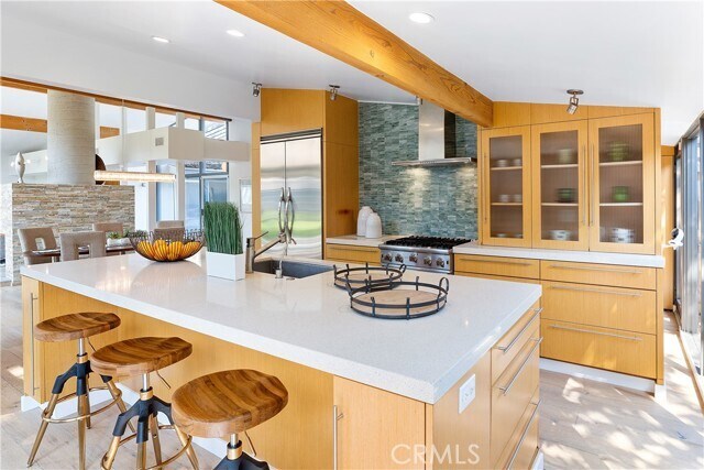 Building Photo - 6225 Frondosa Dr