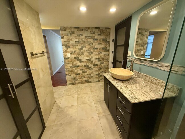 Building Photo - 1500 S Ocean Dr